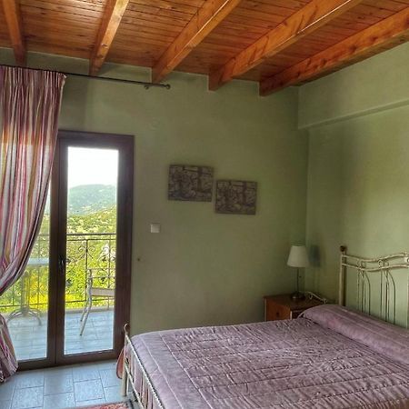 Xenonas Vasilikou Hotel Valtessiniko Luaran gambar