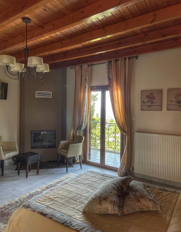 Xenonas Vasilikou Hotel Valtessiniko Luaran gambar