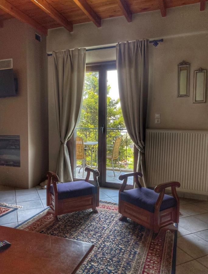 Xenonas Vasilikou Hotel Valtessiniko Luaran gambar